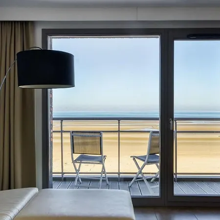 For 4 People With Balcony With Seaview דירה *