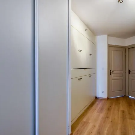 דירה For 4 People With Balcony With Seaview